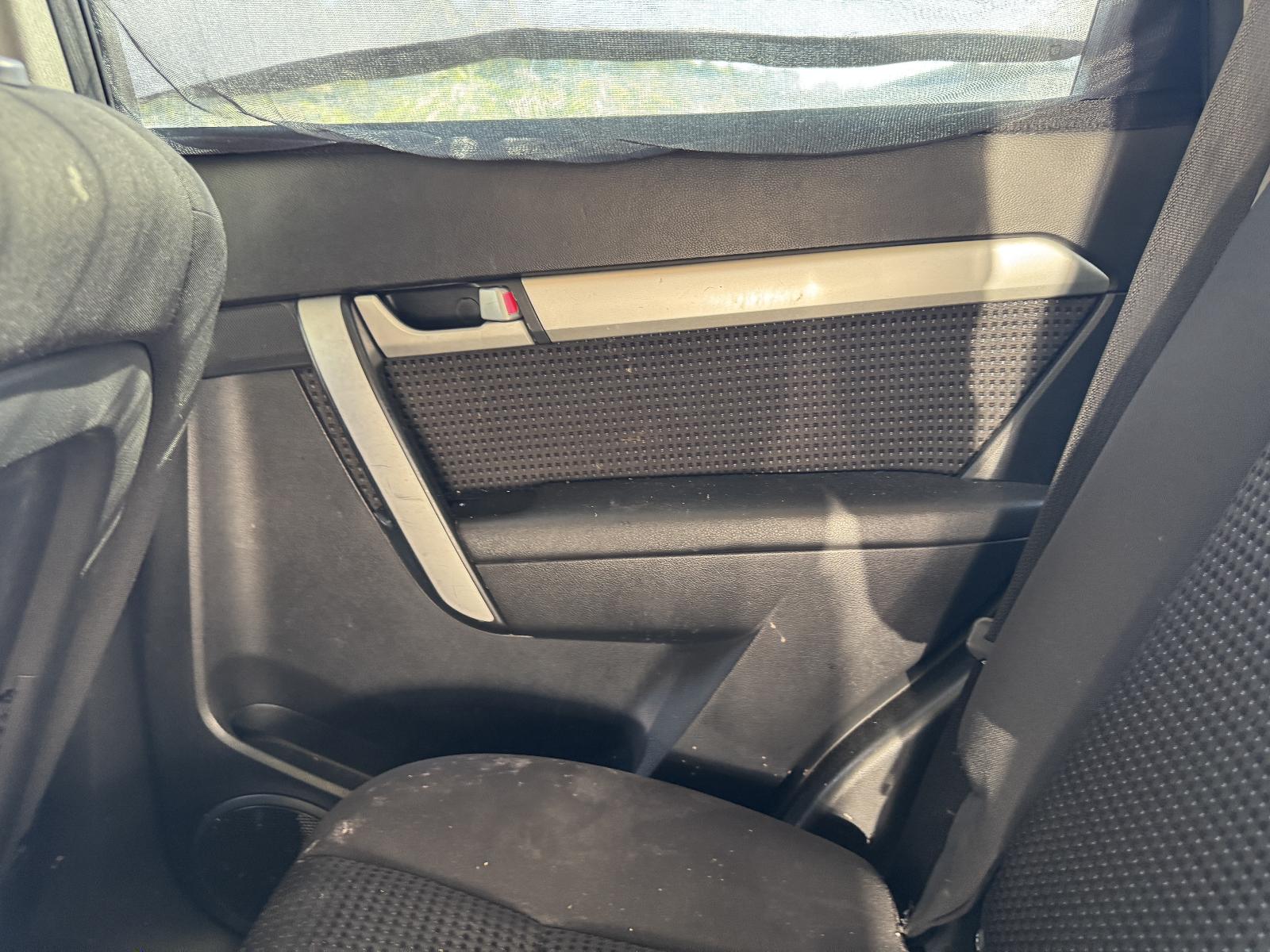 View HOLDEN CAPTIVA 2015 5 Door Station Wagon Breaking