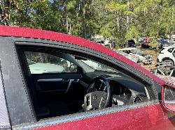 View HOLDEN CAPTIVA 2015 5 Door Station Wagon Breaking