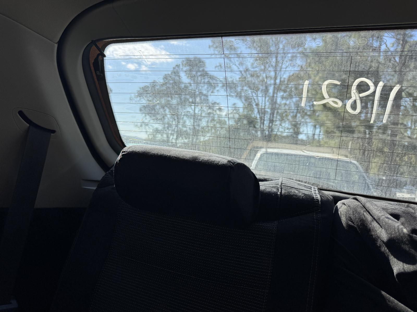 View HOLDEN CAPTIVA 2015 5 Door Station Wagon Breaking