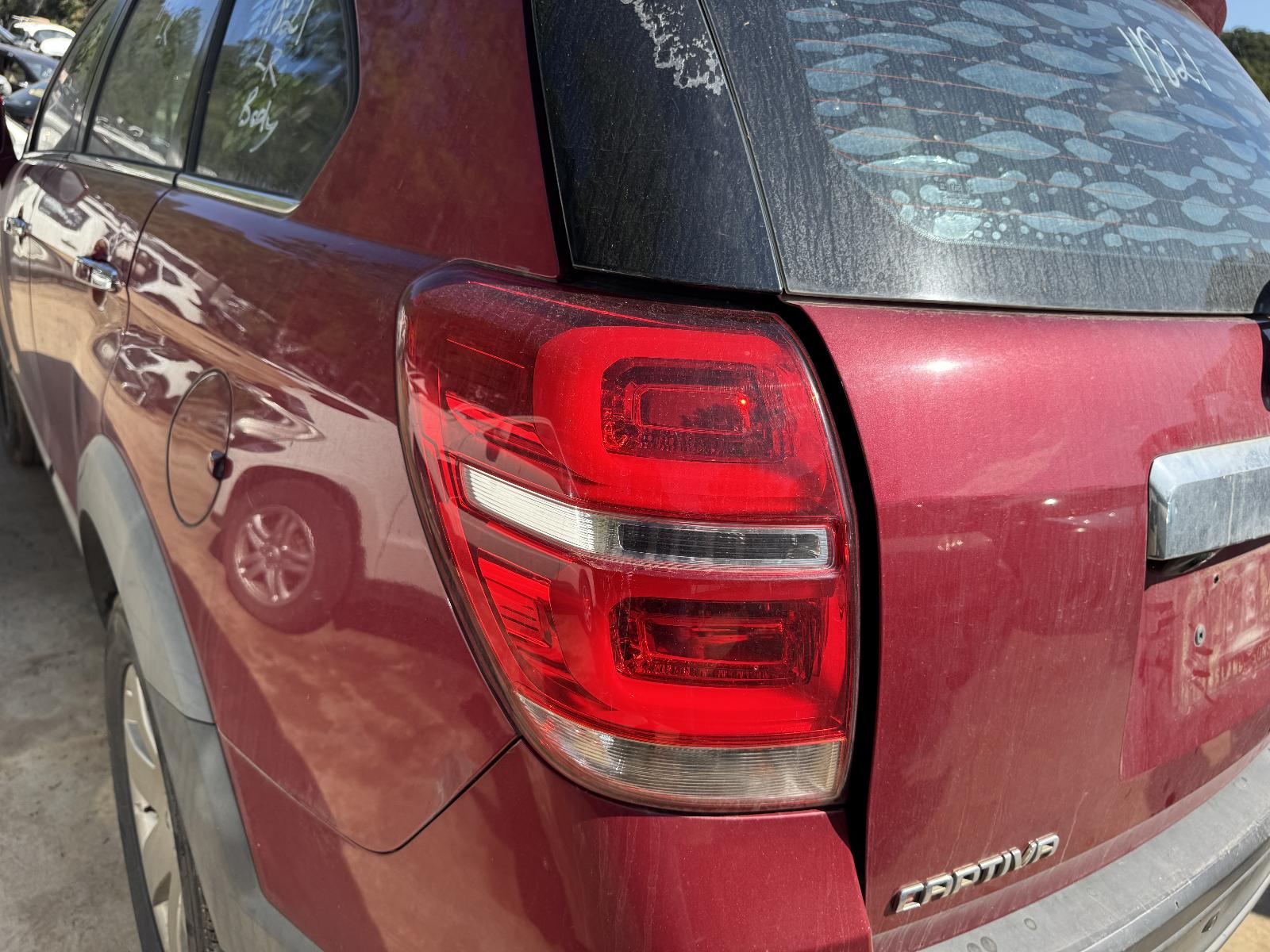 View HOLDEN CAPTIVA 2015 5 Door Station Wagon Breaking
