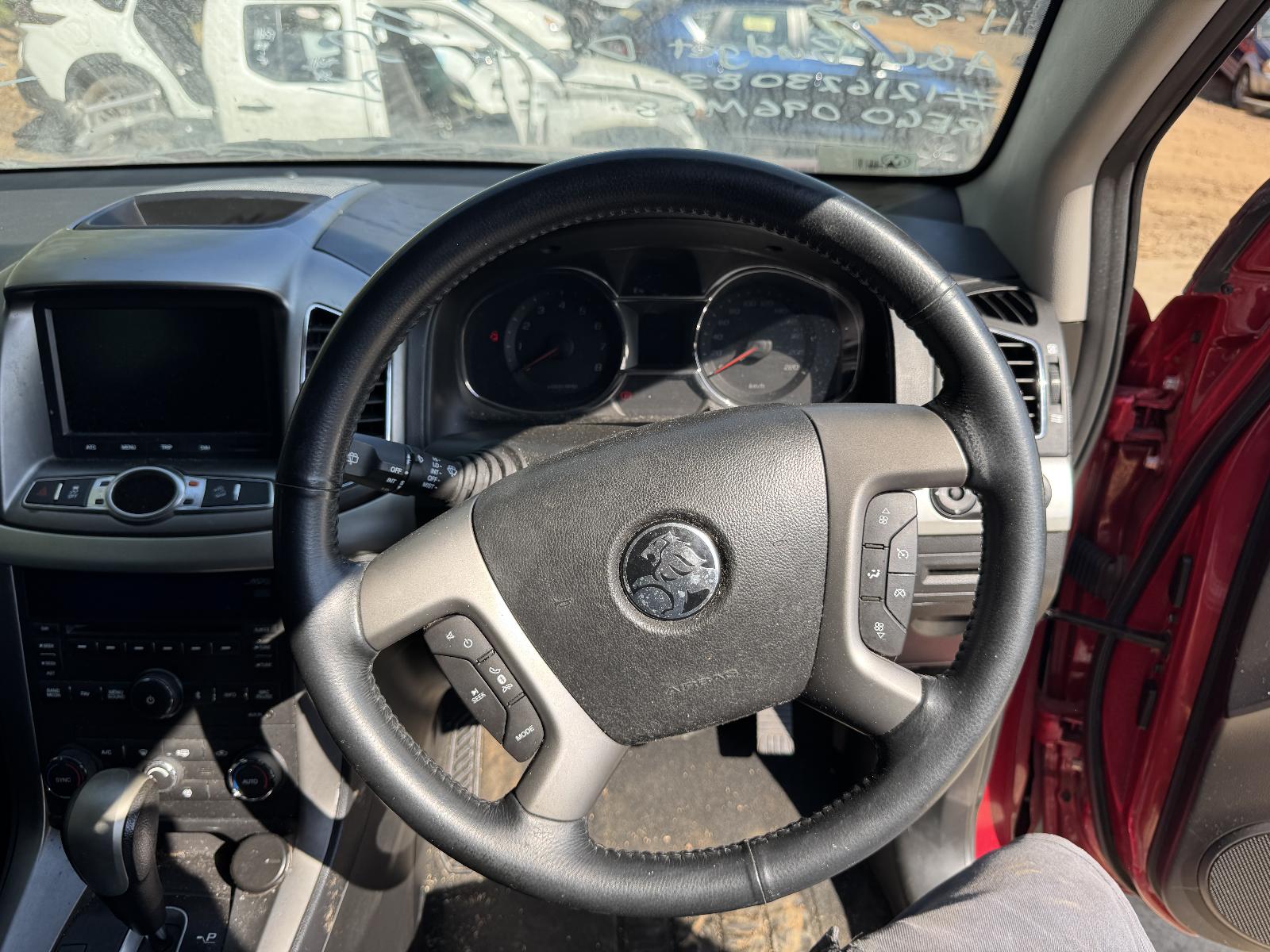 View HOLDEN CAPTIVA 2015 5 Door Station Wagon Breaking