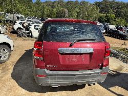 View HOLDEN CAPTIVA 2015 5 Door Station Wagon Breaking