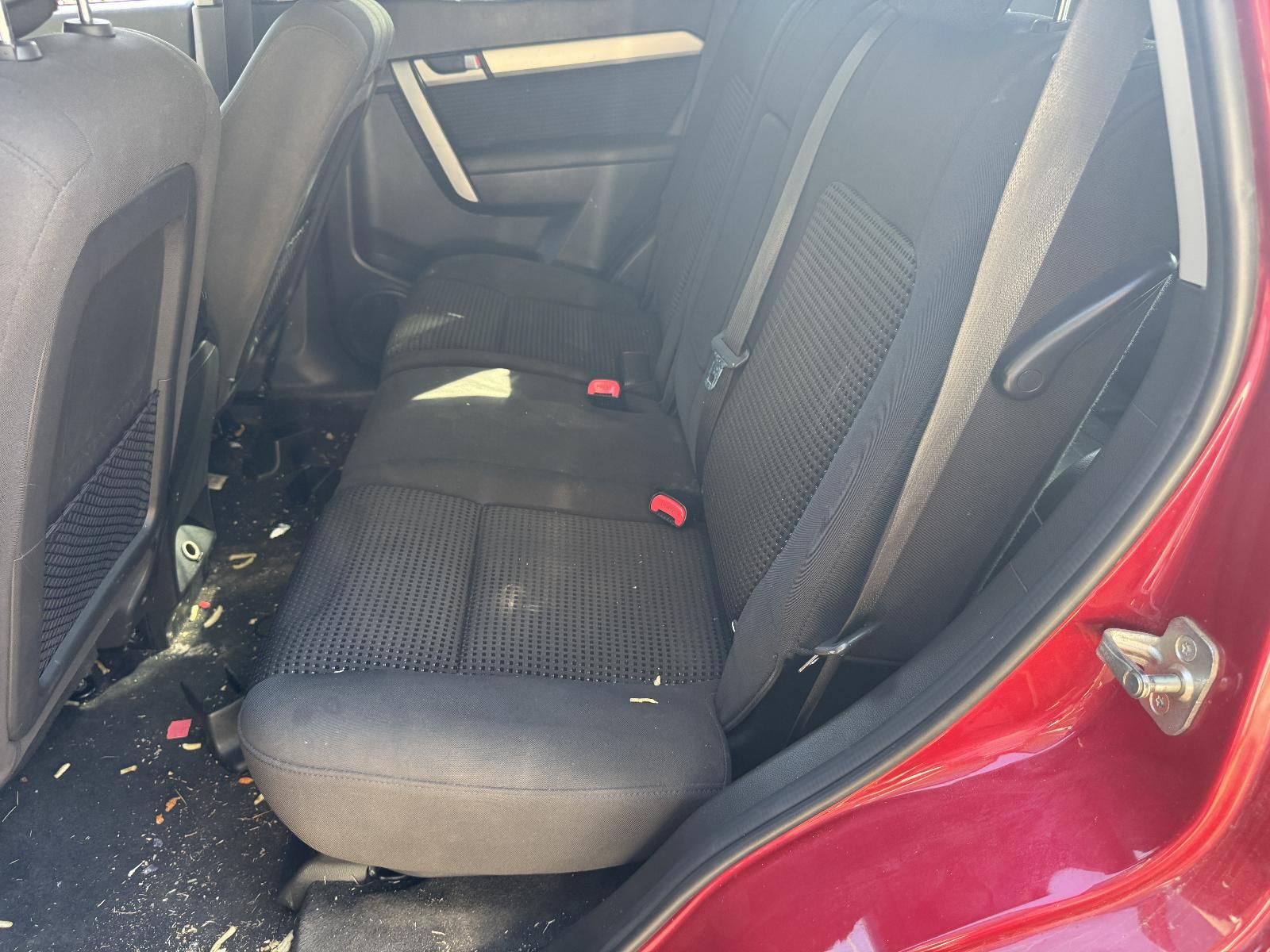 View HOLDEN CAPTIVA 2015 5 Door Station Wagon Breaking