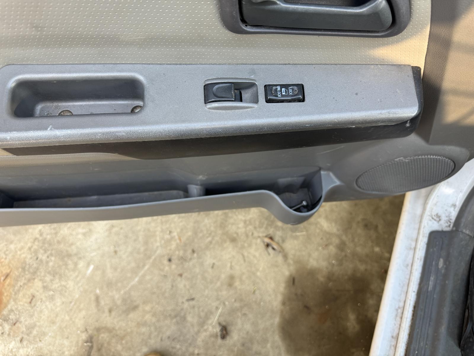 View GREAT WALL V200/V240 2012 4 Door Utility Breaking