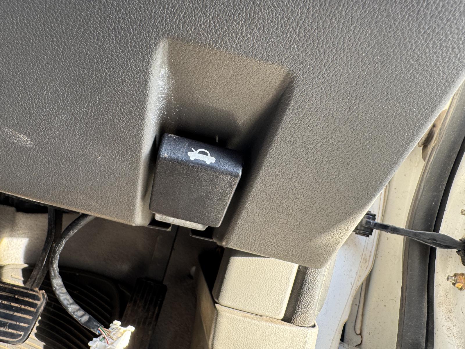 View GREAT WALL V200/V240 2012 4 Door Utility Breaking