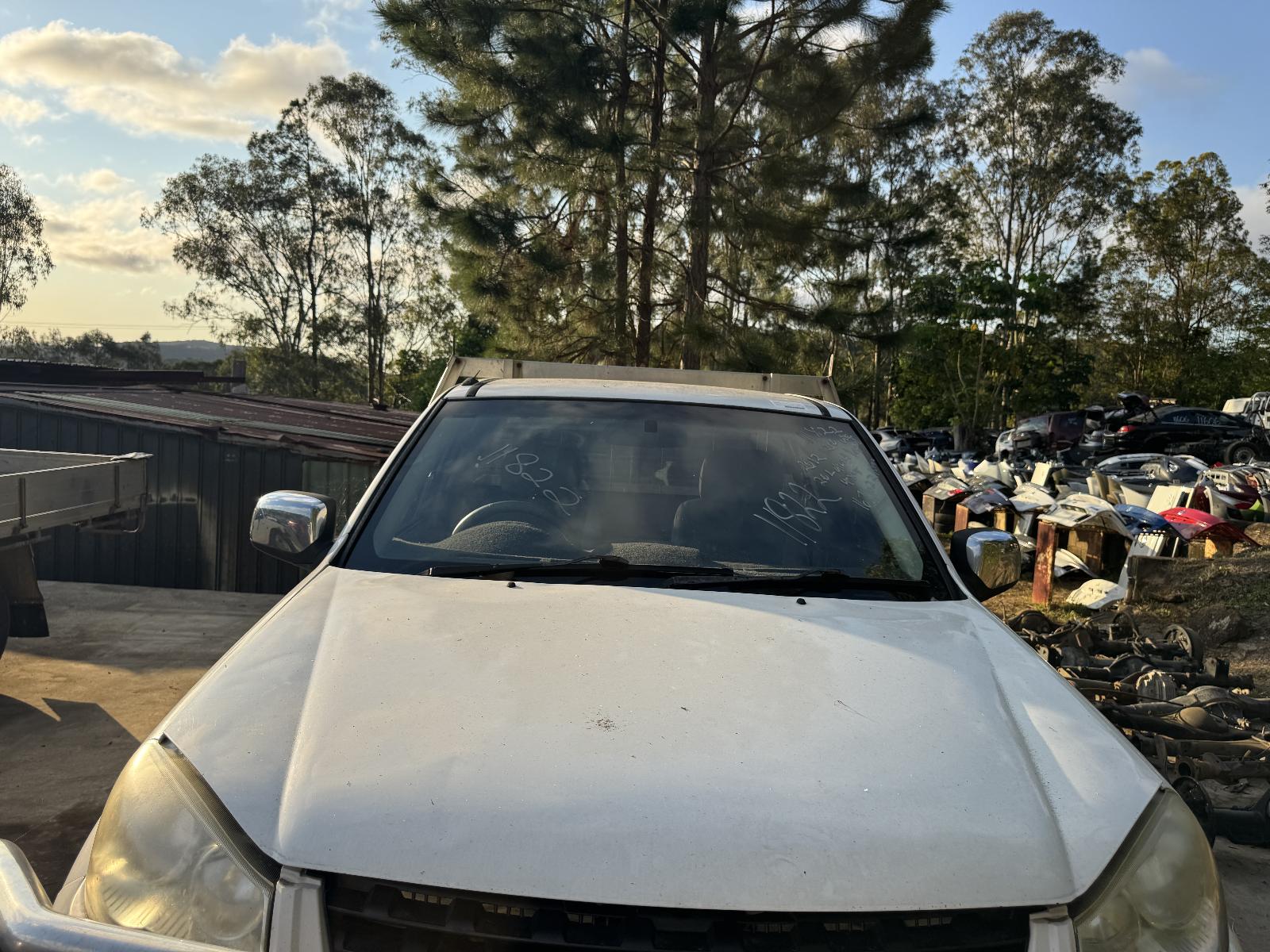View GREAT WALL V200/V240 2012 4 Door Utility Breaking