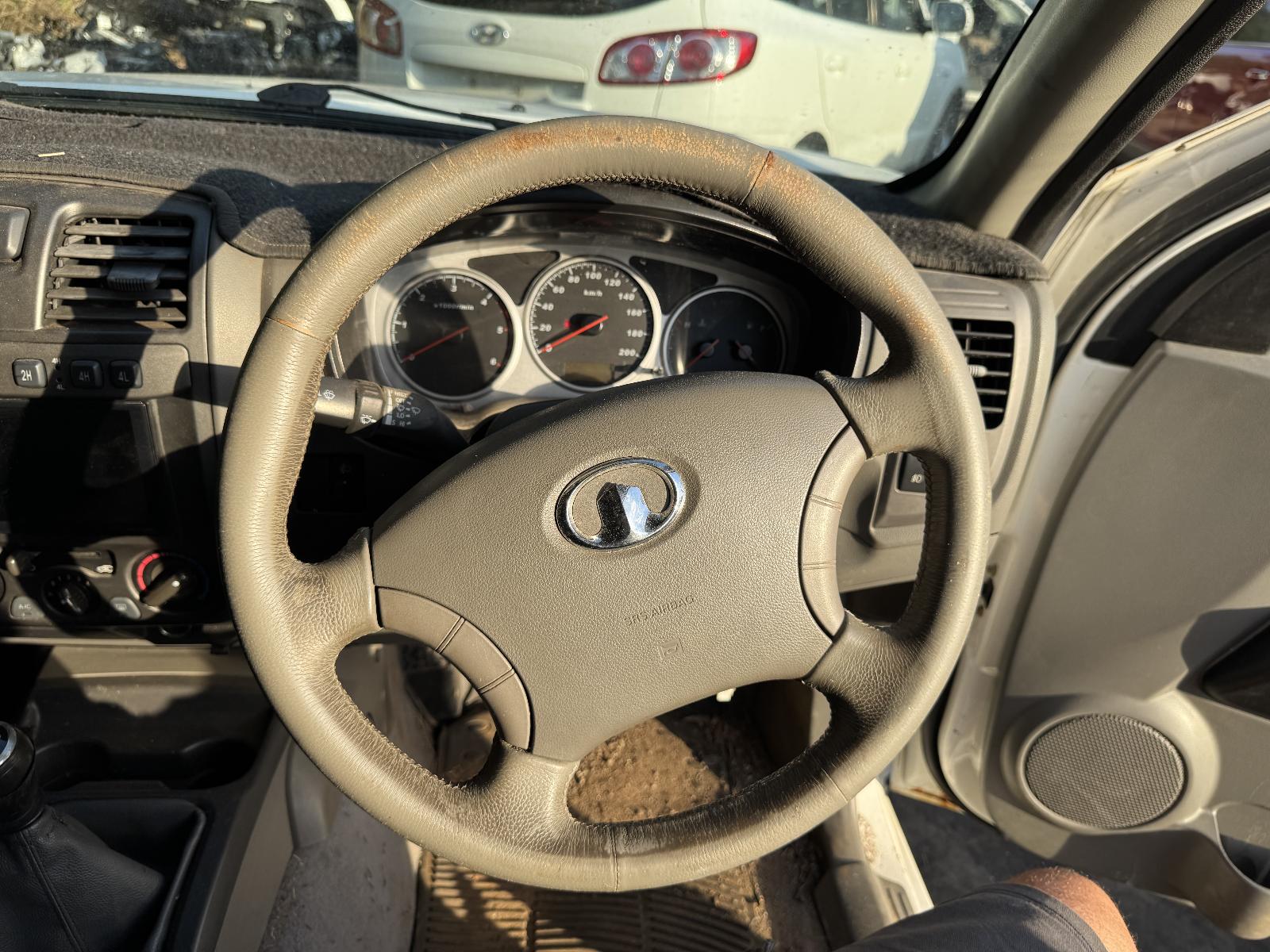 View GREAT WALL V200/V240 2012 4 Door Utility Breaking