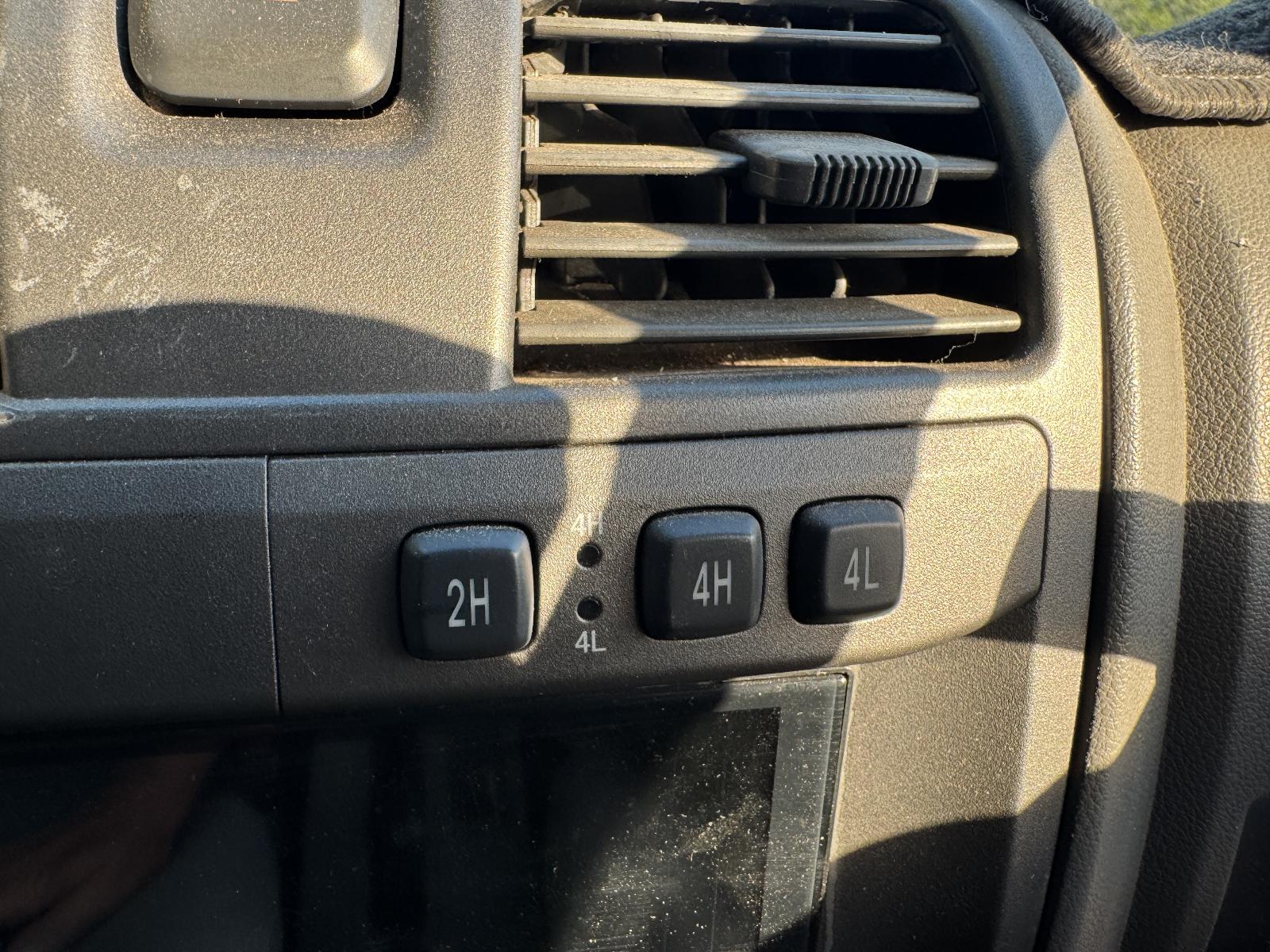 View GREAT WALL V200/V240 2012 4 Door Utility Breaking