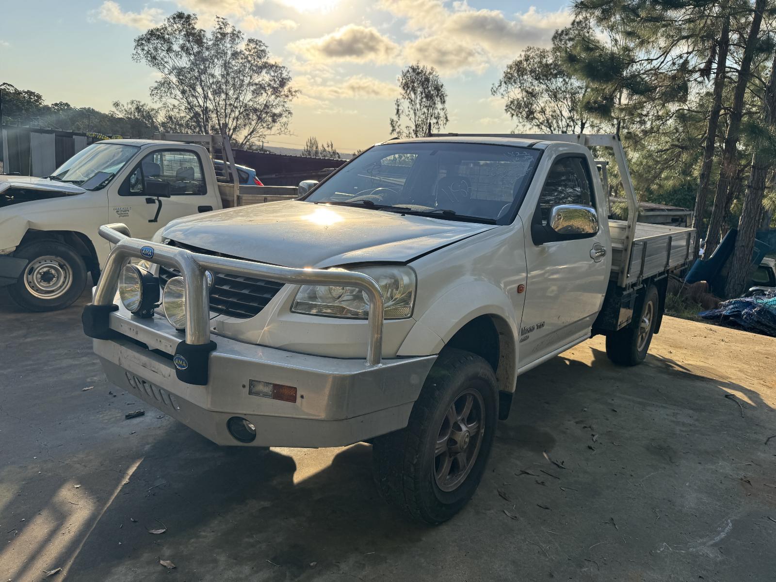 View GREAT WALL V200/V240 2012 4 Door Utility Breaking