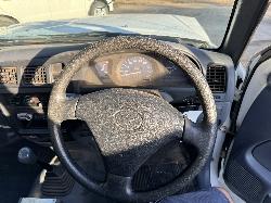 View TOYOTA HILUX 2002 2 Door Pickup Breaking