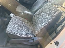 View TOYOTA HILUX 2002 2 Door Pickup Breaking