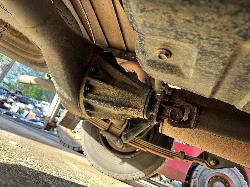 View TOYOTA HILUX 2002 2 Door Pickup Breaking