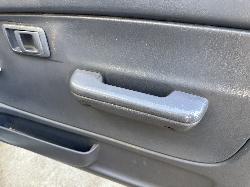 View TOYOTA HILUX 2002 2 Door Pickup Breaking