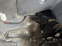 View TOYOTA HILUX 2002 2 Door Pickup Breaking