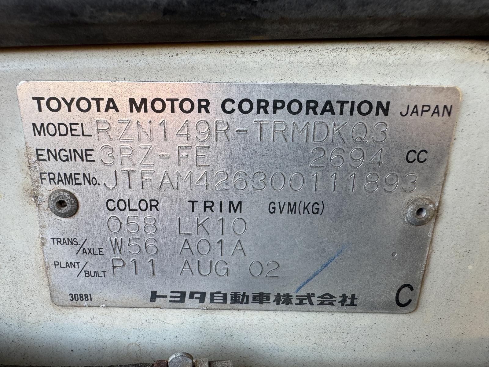 View TOYOTA HILUX 2002 2 Door Pickup Breaking