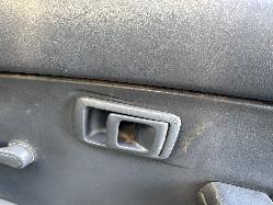 View TOYOTA HILUX 2002 2 Door Pickup Breaking