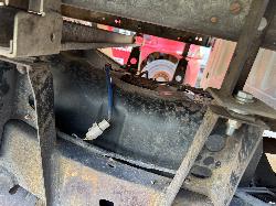 View TOYOTA HILUX 2002 2 Door Pickup Breaking