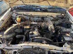 View TOYOTA HILUX 2002 2 Door Pickup Breaking
