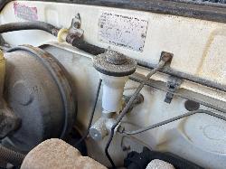 View TOYOTA HILUX 2002 2 Door Pickup Breaking