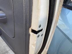 View TOYOTA HILUX 2002 2 Door Pickup Breaking