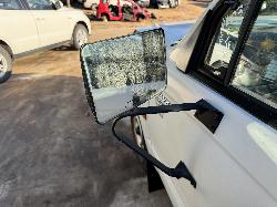 View TOYOTA HILUX 2002 2 Door Pickup Breaking