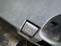 View TOYOTA HILUX 2002 2 Door Pickup Breaking