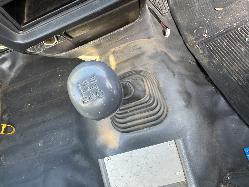 View TOYOTA HILUX 2002 2 Door Pickup Breaking