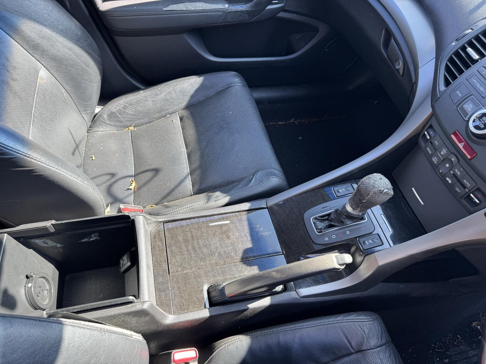 View HONDA ACCORD 2010 4 Door Sedan Breaking