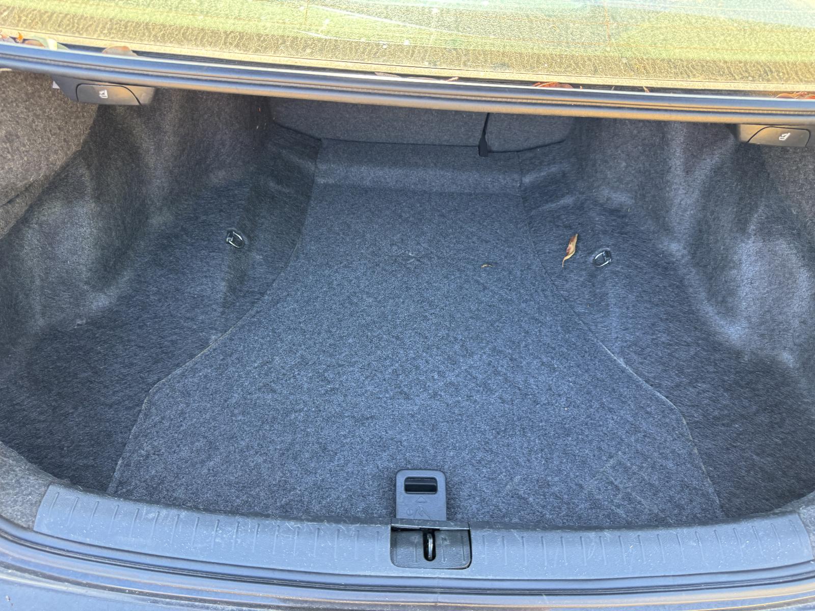 View HONDA ACCORD 2010 4 Door Sedan Breaking