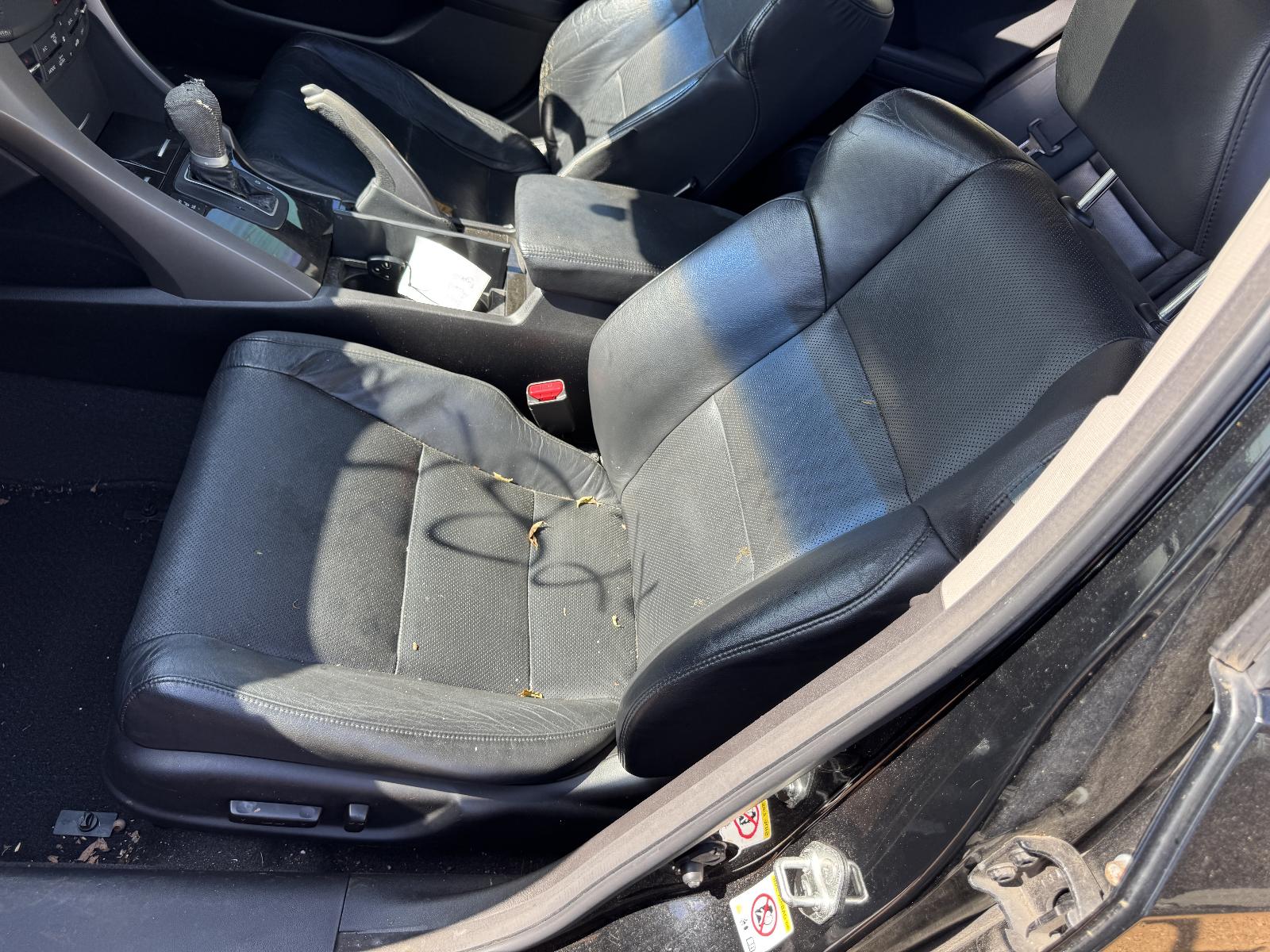 View HONDA ACCORD 2010 4 Door Sedan Breaking