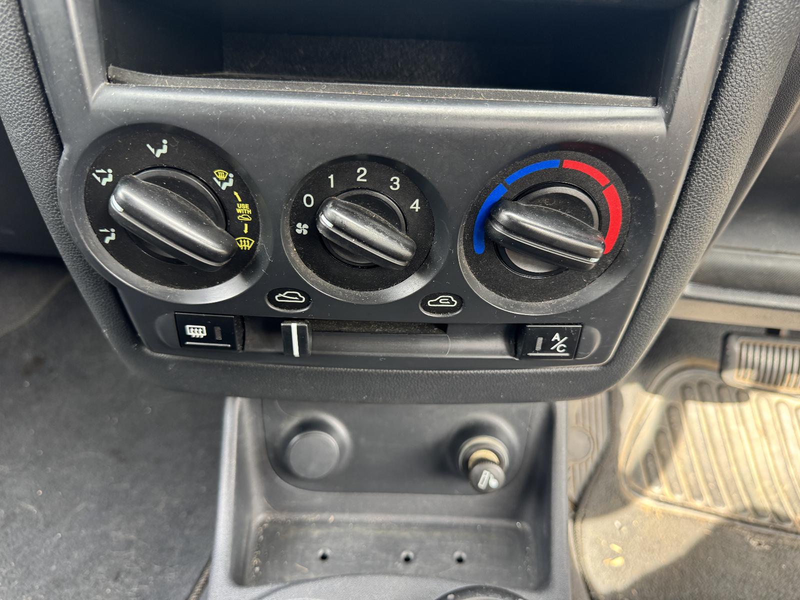 View HYUNDAI GETZ 2006 2 Door Hatchback Breaking
