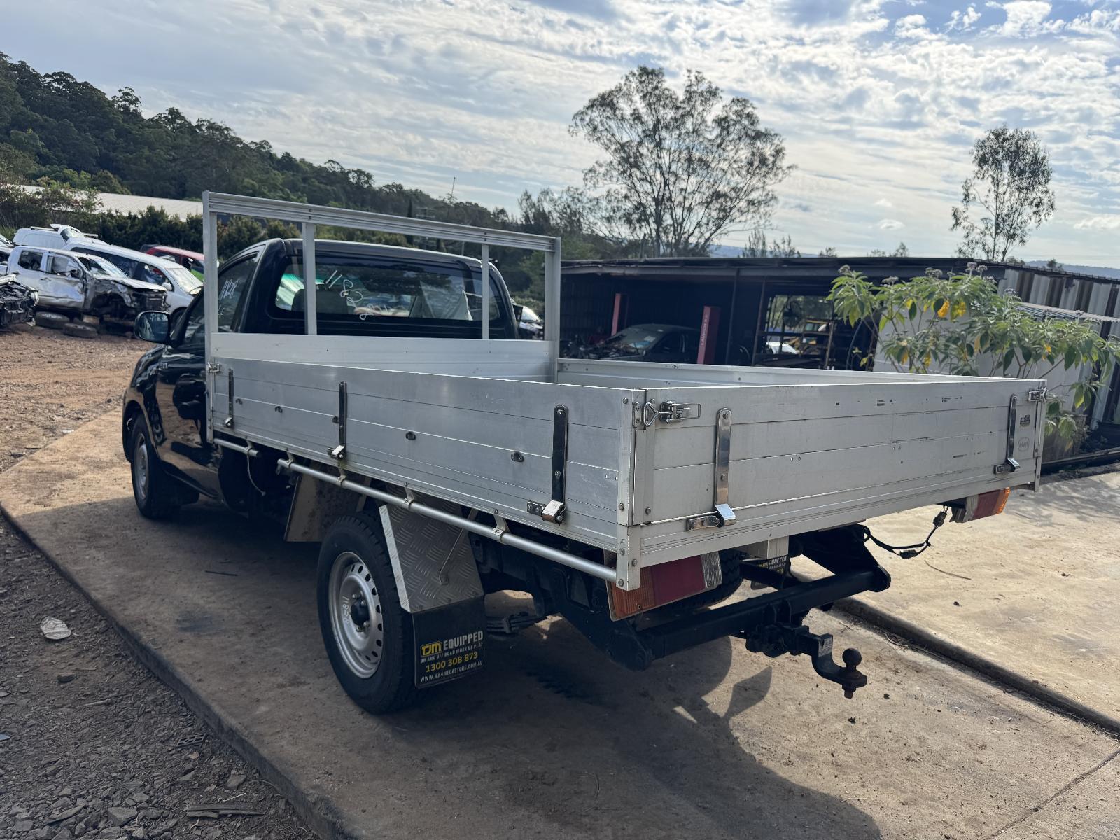 View TOYOTA HILUX 2010 2 Door Utility Breaking