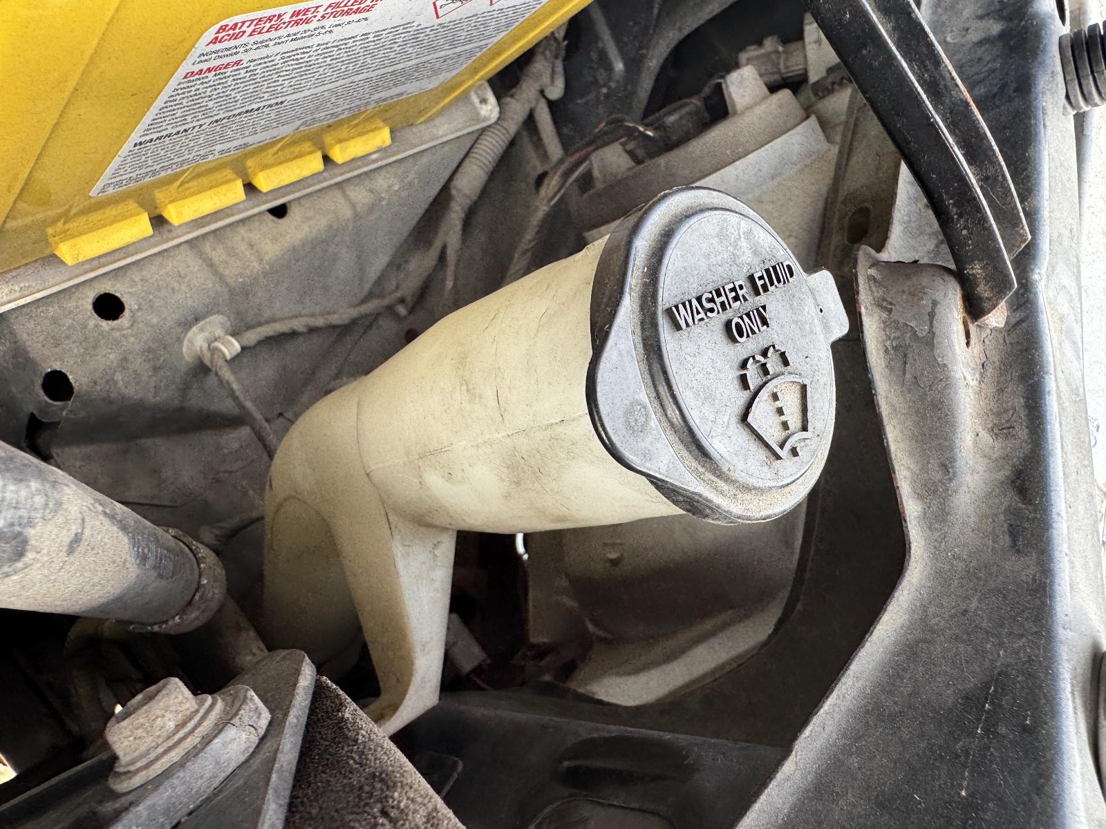 View TOYOTA HILUX 2010 2 Door Utility Breaking