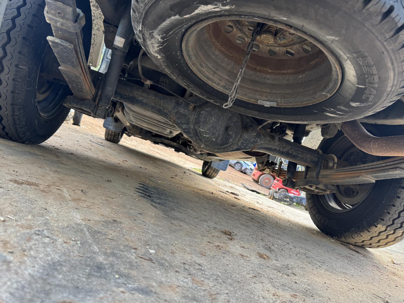 View TOYOTA HILUX 2010 2 Door Utility Breaking