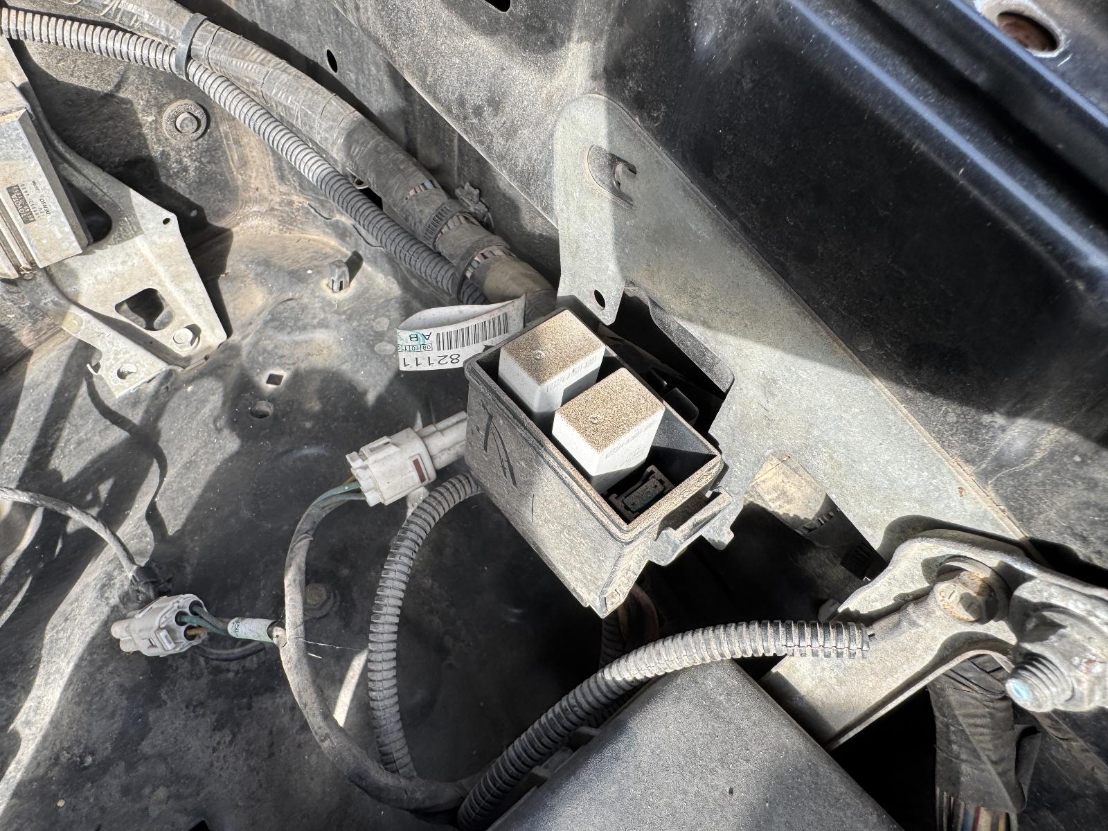 View TOYOTA HILUX 2010 2 Door Utility Breaking