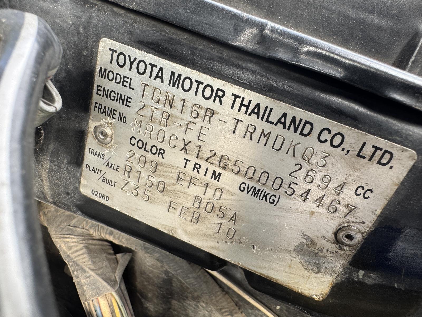 View TOYOTA HILUX 2010 2 Door Utility Breaking