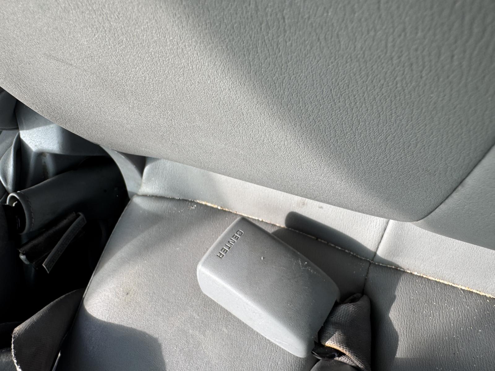 View TOYOTA HILUX 2010 2 Door Utility Breaking