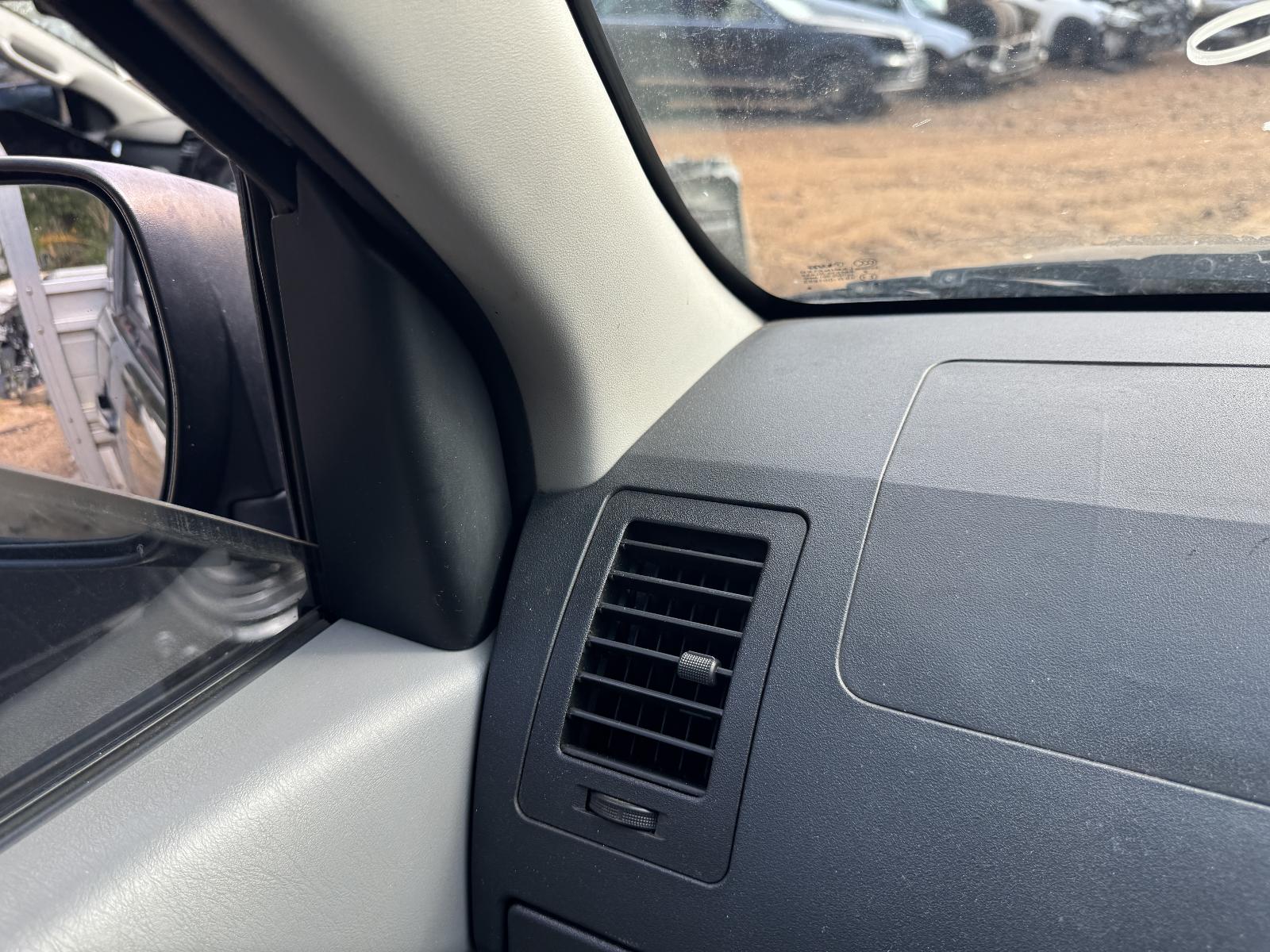 View TOYOTA HILUX 2010 2 Door Utility Breaking