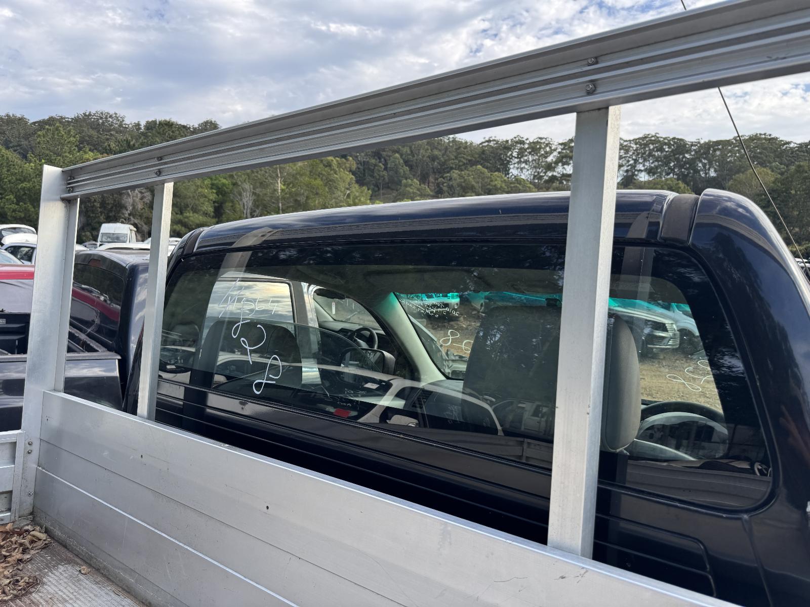 View TOYOTA HILUX 2010 2 Door Utility Breaking