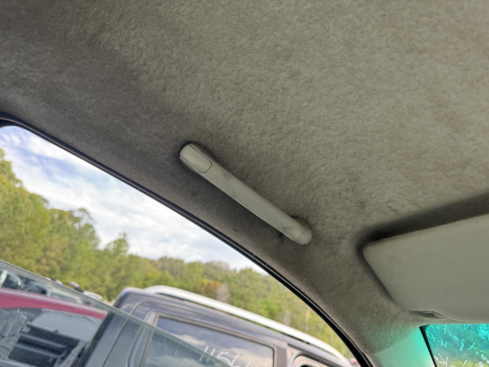 View TOYOTA HILUX 2010 2 Door Utility Breaking