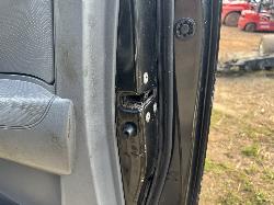 View TOYOTA HILUX 2010 2 Door Utility Breaking