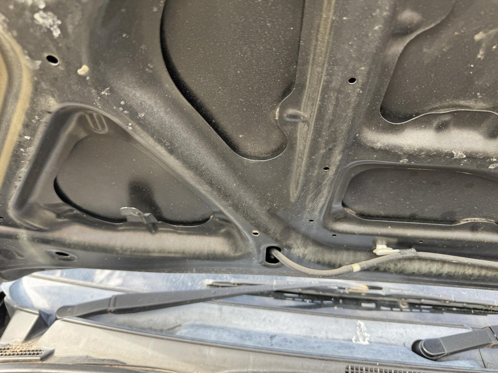 View TOYOTA HILUX 2010 2 Door Utility Breaking