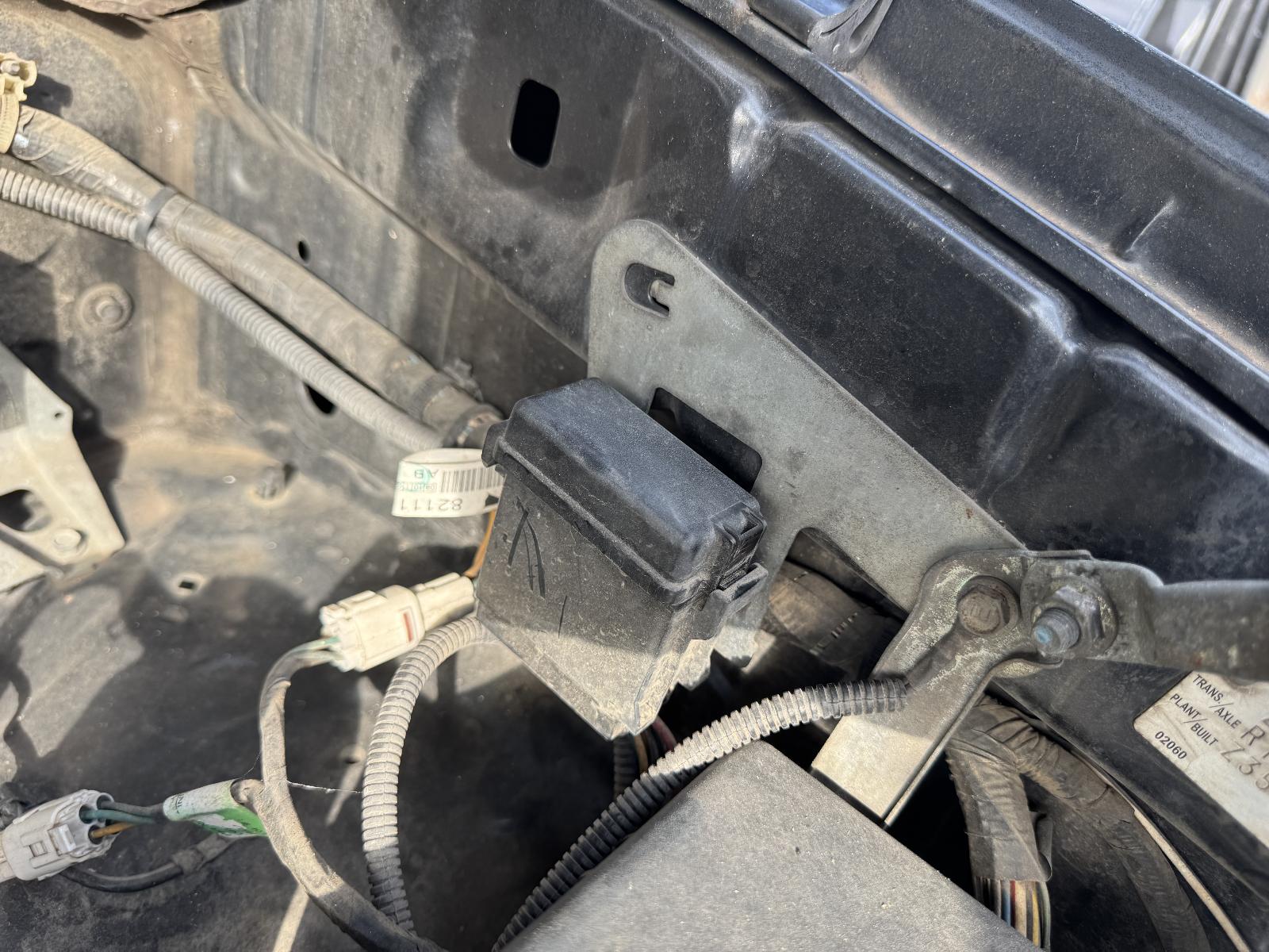View TOYOTA HILUX 2010 2 Door Utility Breaking