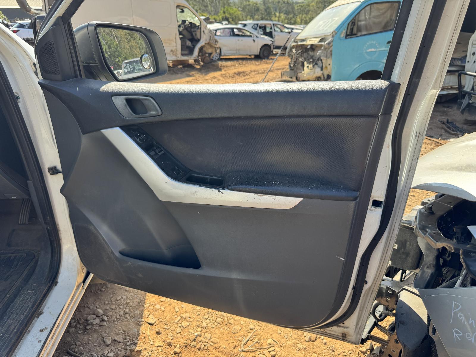 View MAZDA BT50 2013 2 Door Utility Breaking