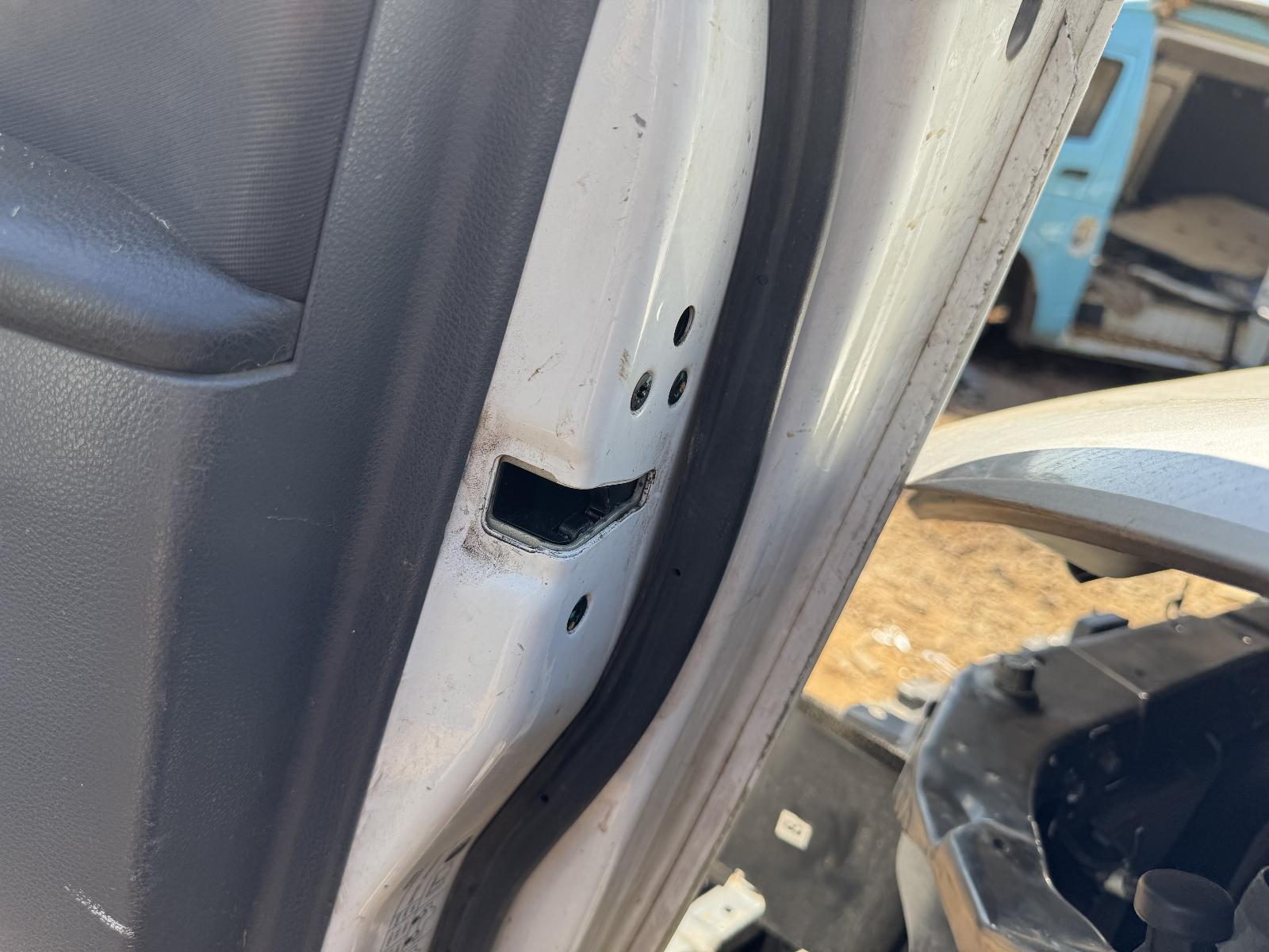 View MAZDA BT50 2013 2 Door Utility Breaking