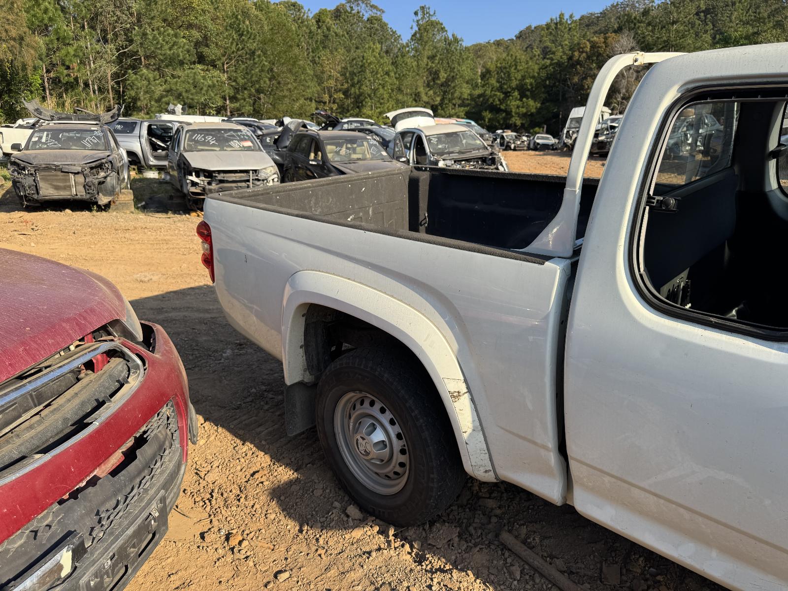 View HOLDEN COLORADO 2010 2 Door Utility Breaking