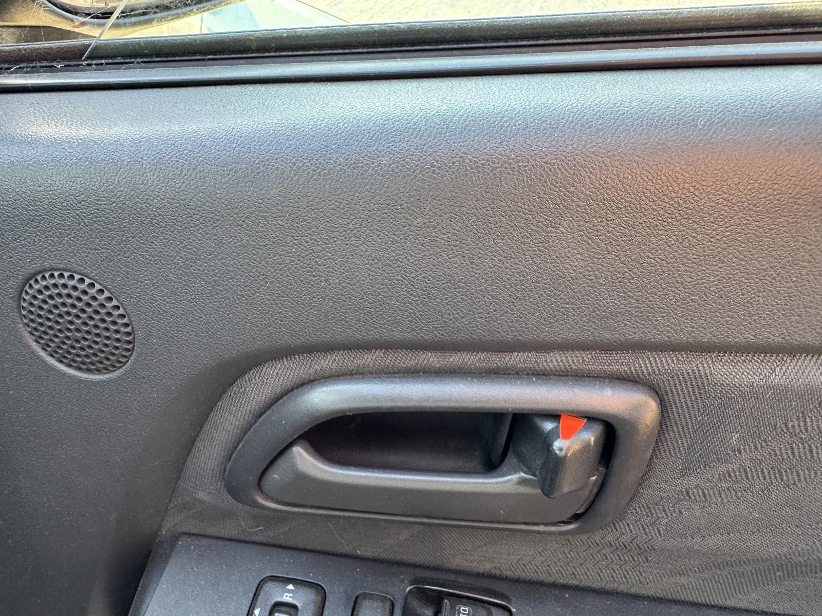 View HOLDEN COLORADO 2010 2 Door Utility Breaking