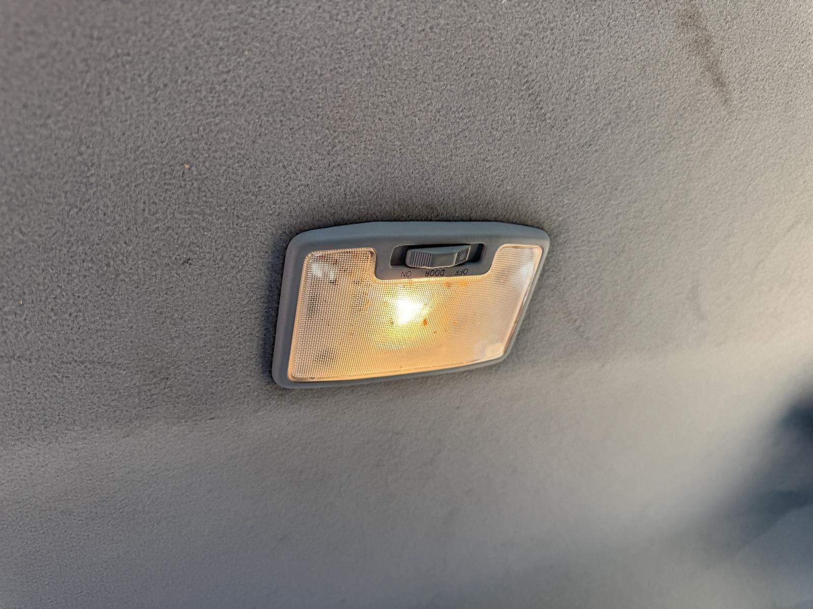 View HOLDEN COLORADO 2010 2 Door Utility Breaking