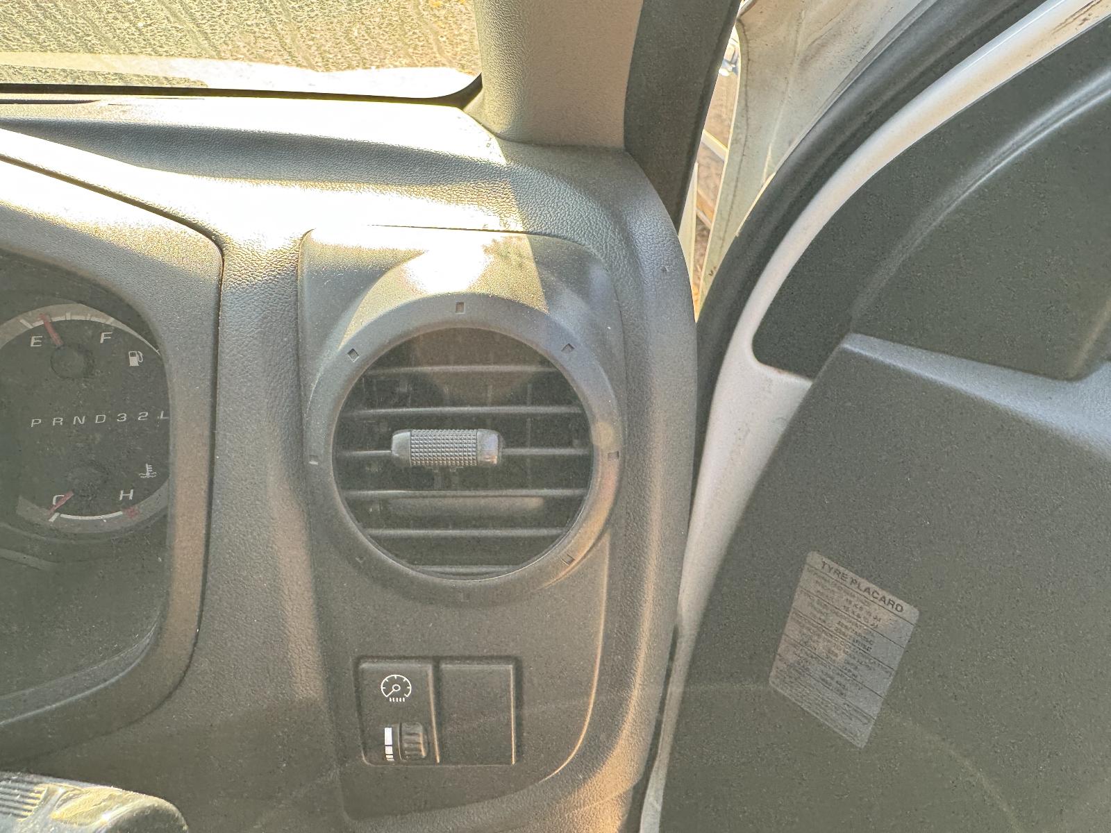 View HOLDEN COLORADO 2010 2 Door Utility Breaking