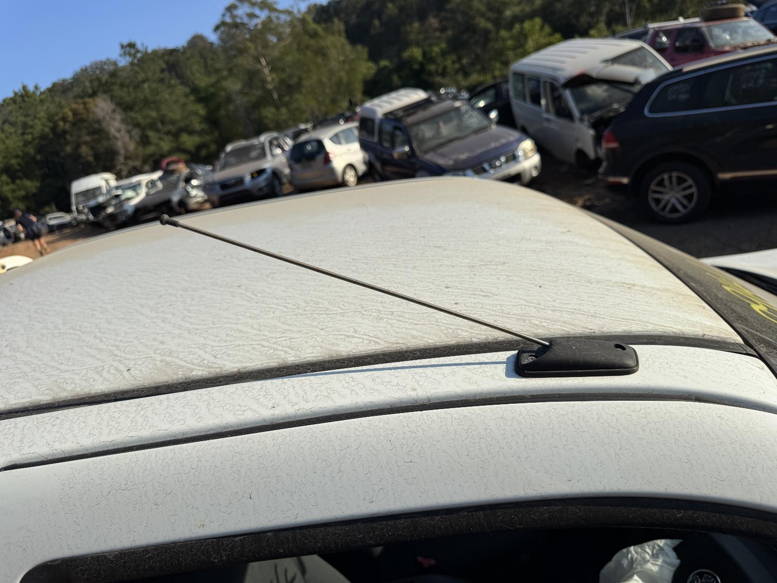 View HOLDEN COLORADO 2010 2 Door Utility Breaking